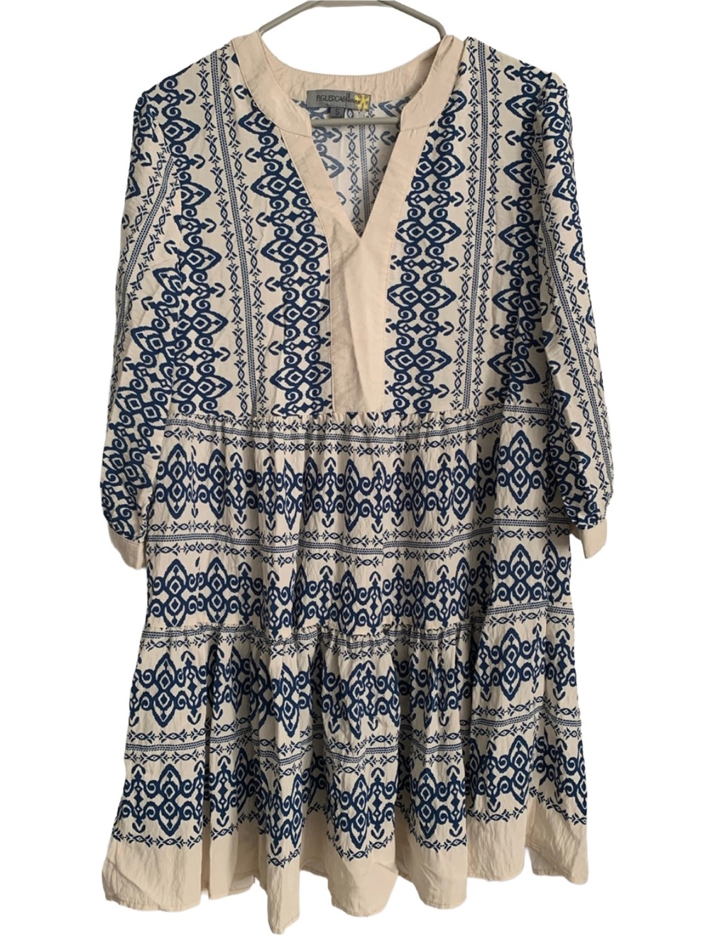 FIGUEROA & FLOWER ANTHROPOLOGIE Cream Blue Print Split V-neck Rayon Nylon Dress
